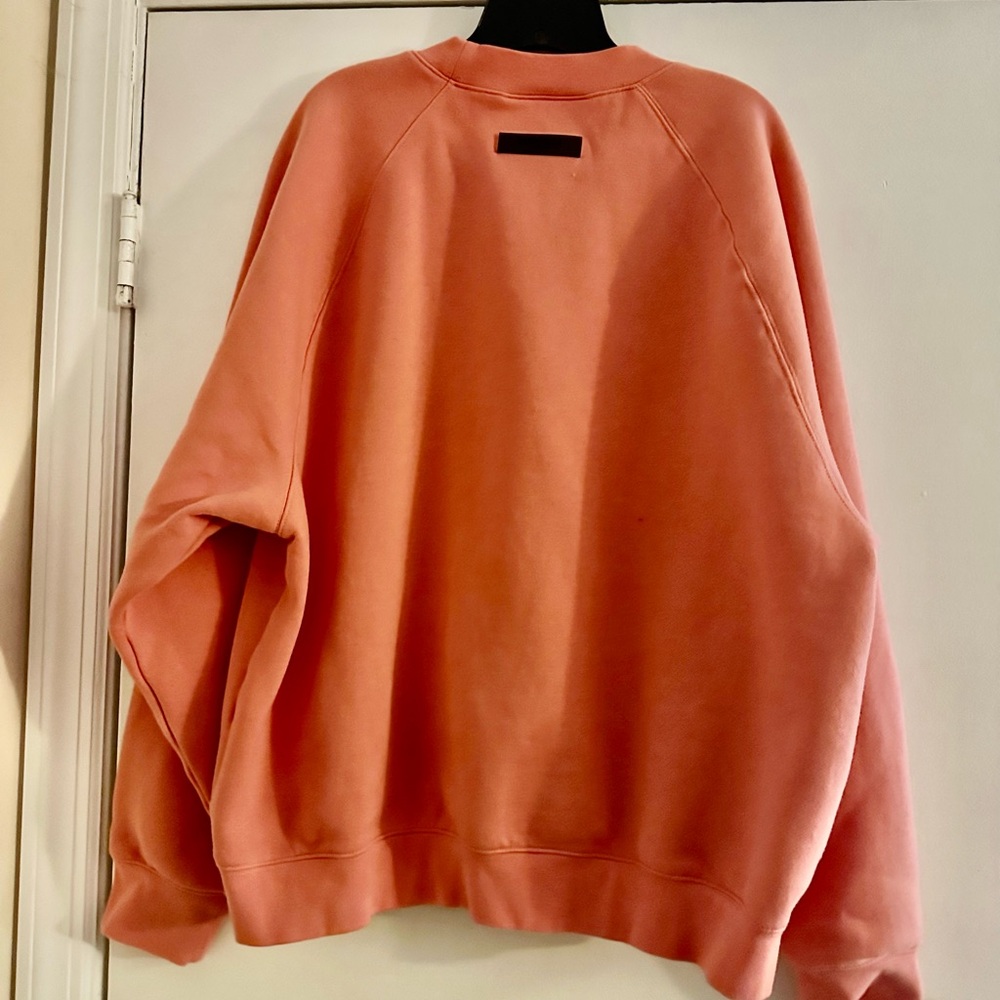 Like New Essentials FOG Fear of God Crewneck Sweatshirt - Picture 6 of 11